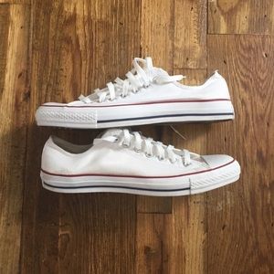 Converse Chuck Taylor All Star Low Top - Size 10